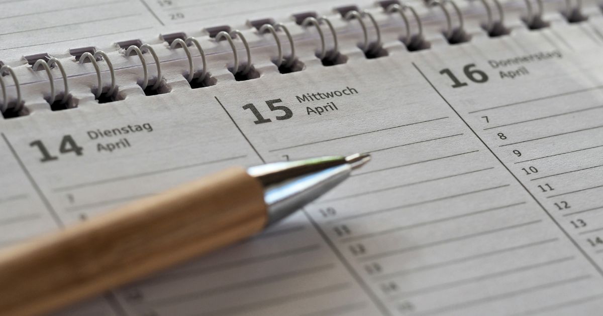 民泊の連泊清掃はどこまでやる？滞在中クリーニングの範囲と判断基準