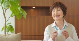 民泊清掃のセルフ vs 外注｜コスト分岐点と切り替えタイミングの判断基準