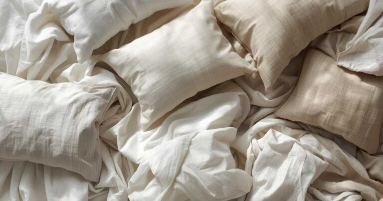 民泊リネンの洗濯問題を解決｜自分で洗う・コインランドリー・レンタルを徹底比較