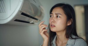 民泊のエアコンが臭い！ゲストのクレームを防ぐエアコン管理とクリーニングの実践ガイド